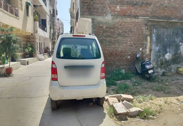 https://images10.gaadi.com/usedcar_image/4551412/original/8b826c38-678f-4591-ae37-2e0aefe520ea.?imwidth=6401
