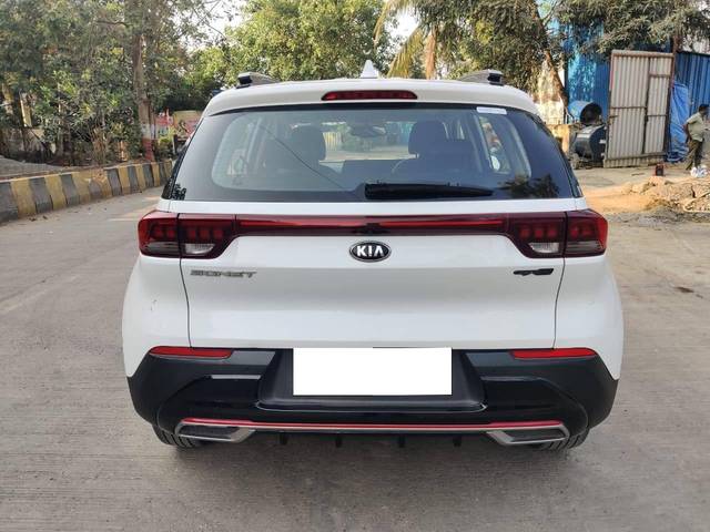 https://images10.gaadi.com/usedcar_image/4551418/original/processed_2c24f2e2f81c187a396d29dace92e323.jpg?imwidth=6402