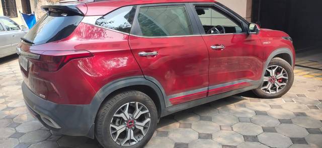 https://images10.gaadi.com/usedcar_image/4551440/original/processed_b696fbe4bdd2f439c5492c77a7bd9599.jpg?imwidth=6401