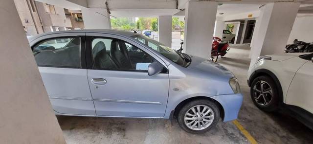 https://images10.gaadi.com/usedcar_image/4551441/original/processed_630240d2-0f98-45f5-ba0e-194ee6307e15.jpg?imwidth=6402