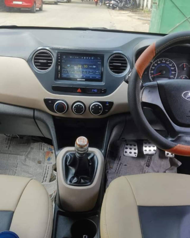 https://images10.gaadi.com/usedcar_image/4551504/original/bfd2c4155f71560fea34db5f1eff0bd0.png?imwidth=6402