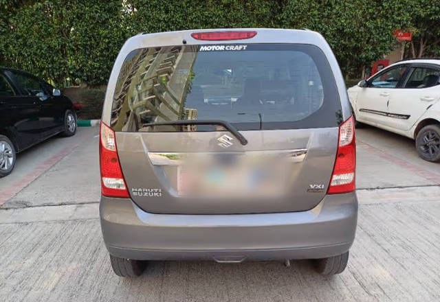https://images10.gaadi.com/usedcar_image/4551521/original/ac014b67-d188-4140-8774-295ed820cd0b.?imwidth=6401