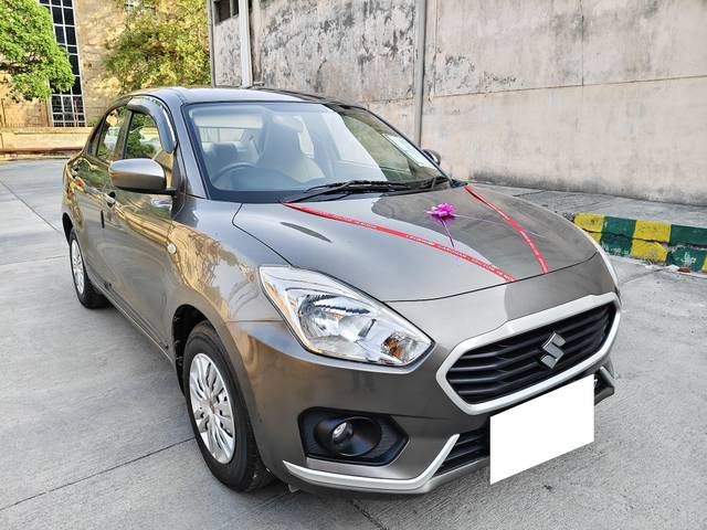 https://images10.gaadi.com/usedcar_image/4551543/original/processed_b70e5e70afc99168ea1c0930dcbd1578.jpg?imwidth=6400