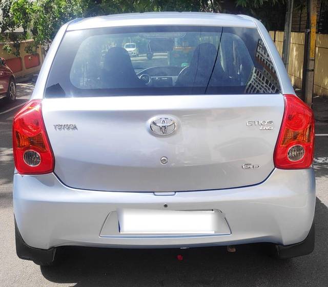 https://images10.gaadi.com/usedcar_image/4551556/original/processed_ca9515c94bfa38f15bef18dc25b8b3b3.jpg?imwidth=6402
