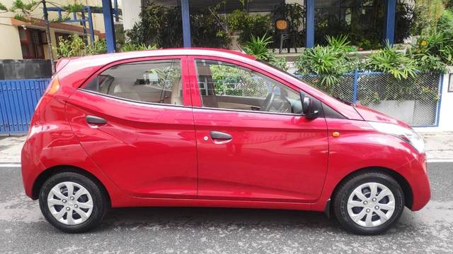 https://images10.gaadi.com/usedcar_image/4551569/original/processed_8af2b47c2d6678014e79932f1500ebfb.jpg?imwidth=6401