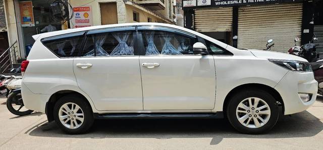 https://images10.gaadi.com/usedcar_image/4551580/original/processed_770fddffce6715497abcced41eb379be.jpg?imwidth=6401