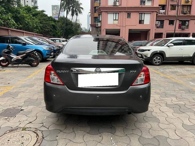 https://images10.gaadi.com/usedcar_image/4551638/original/processed_cbcbcc2e4e661bbbf52190f90d81e7e0.jpg?imwidth=6402