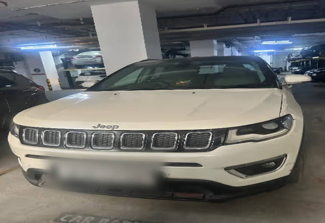 https://images10.gaadi.com/usedcar_image/4551650/original/f2925fc0-bfad-47ec-b19b-c89e0a55c65b.?imwidth=6400