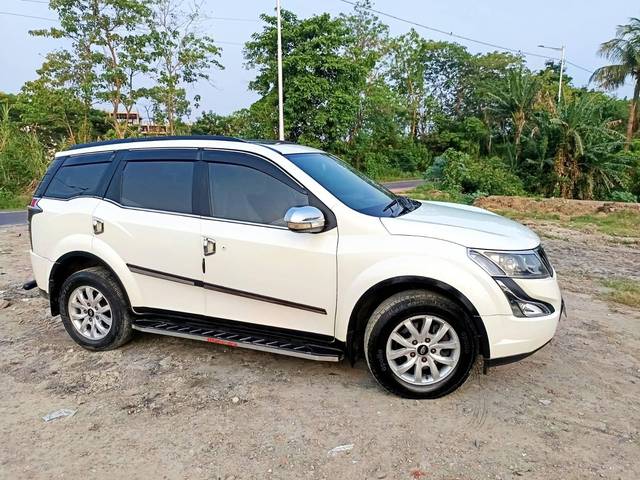 https://images10.gaadi.com/usedcar_image/4551660/original/processed_97f8ba78f09169a684201b115ec4ef46.jpg?imwidth=6401