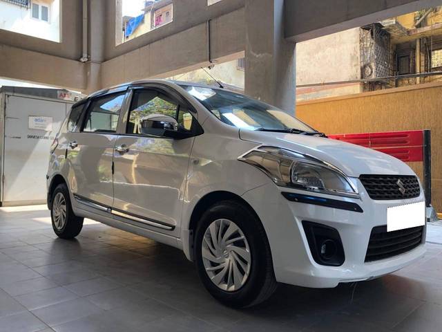 https://images10.gaadi.com/usedcar_image/4551666/original/processed_c22b282b66ba9dc73a33485f6930d9f6.jpg?imwidth=6400