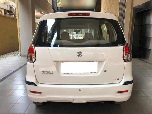 https://images10.gaadi.com/usedcar_image/4551666/original/processed_e17803060d1ffab896d86862e88e1f0e.jpg?imwidth=6402