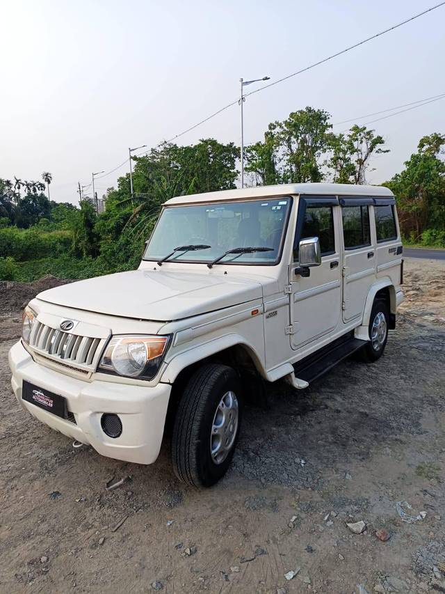 https://images10.gaadi.com/usedcar_image/4551675/original/processed_4c266b09be6aa70d87b3c496ccc506e0.jpg?imwidth=6401