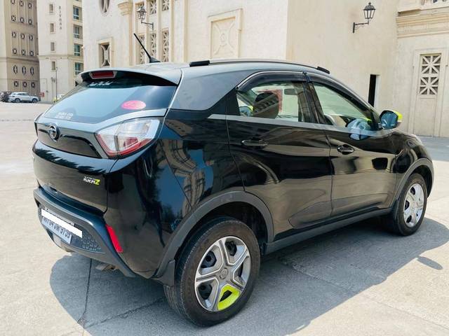 https://images10.gaadi.com/usedcar_image/4551676/original/processed_b6706a144d1e50072ec224a28a38c7af.jpg?imwidth=6402