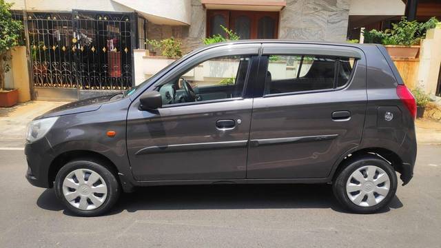 https://images10.gaadi.com/usedcar_image/4551684/original/processed_9d049f90259bcb01be48173c0d14c50e.jpg?imwidth=6402