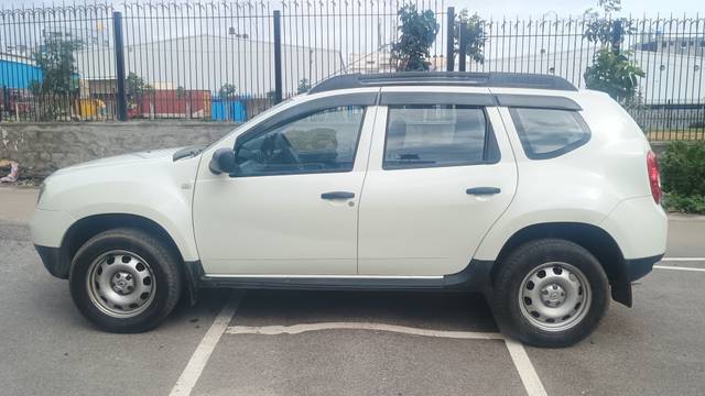 https://images10.gaadi.com/usedcar_image/4551689/original/8b48384adfc1846a826eb3ac578c6717.jpg?imwidth=6402