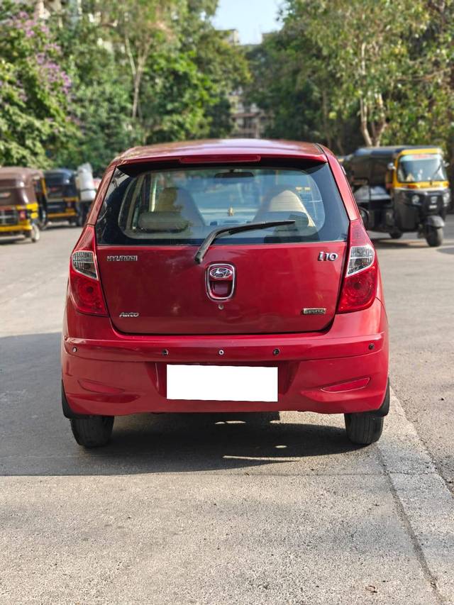 https://images10.gaadi.com/usedcar_image/4551695/original/processed_1da9074dc58ac40db01518d415a773fc.jpg?imwidth=6402