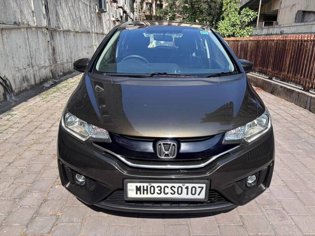https://images10.gaadi.com/usedcar_image/4551698/original/processed_37b10072fd62d351280450b33cb12dbf.jpeg?imwidth=6402