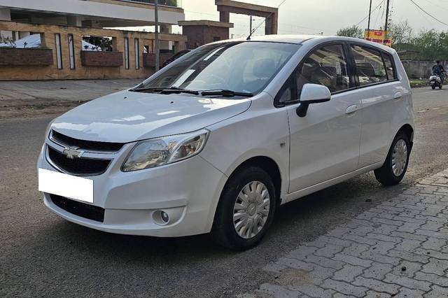 https://images10.gaadi.com/usedcar_image/4551703/original/processed_636abebc02cf368bf3975bcfaf850cf7.jpg?imwidth=6402