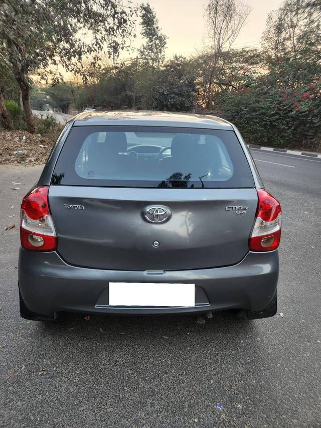 https://images10.gaadi.com/usedcar_image/4551720/original/processed_dc3d440a3924098cada6c255d3b2ca2b.jpeg?imwidth=6402
