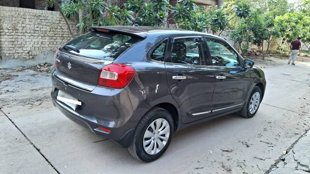 https://images10.gaadi.com/usedcar_image/4551721/original/processed_7b5015d7c48fe36065a80e8e8d2cdf8a.jpg?imwidth=6401