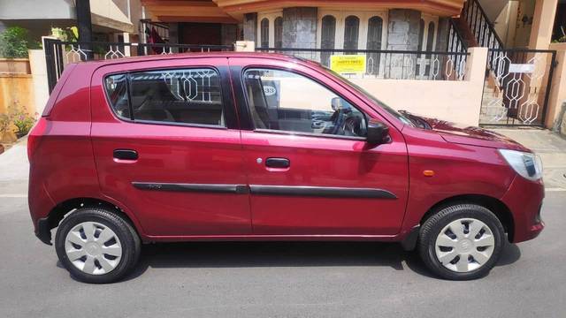 https://images10.gaadi.com/usedcar_image/4551724/original/processed_5361f7423257be5d233996c9a28f6c4a.jpg?imwidth=6401