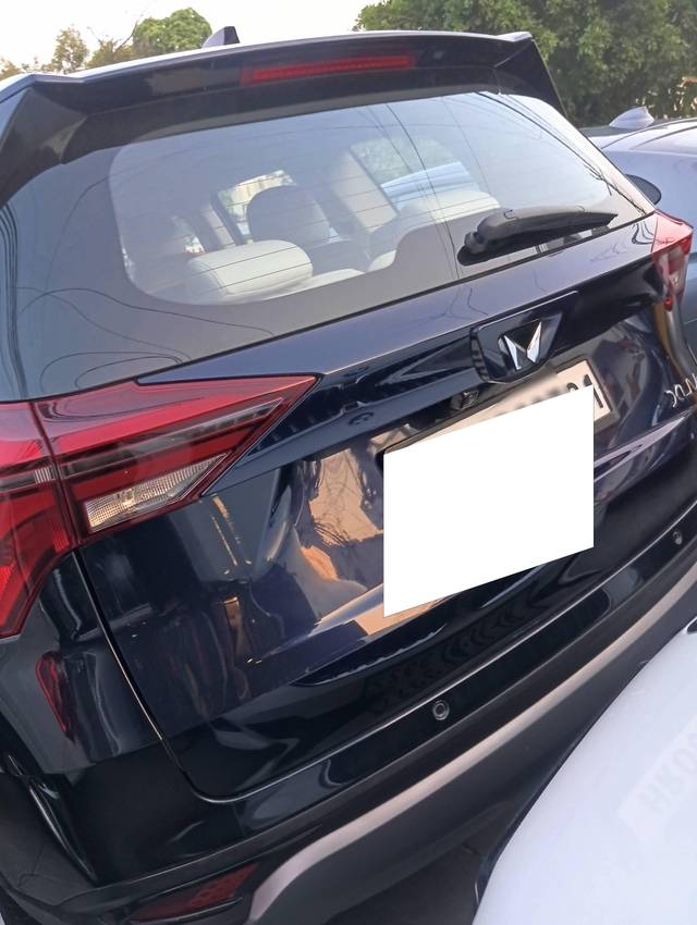 https://images10.gaadi.com/usedcar_image/4551737/original/processed_aaebacb5edffb16f11cf16acafeda036.jpg?imwidth=6402