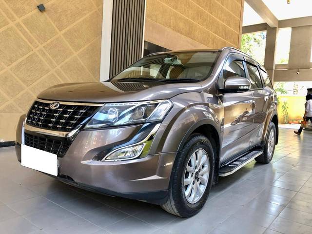 https://images10.gaadi.com/usedcar_image/4551746/original/processed_0cce5f726d29193680aba40a02572efd.jpg?imwidth=6400