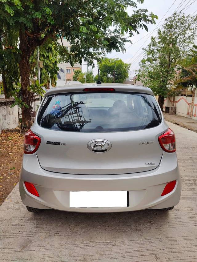 https://images10.gaadi.com/usedcar_image/4551756/original/processed_3d131e49078c421bb441ac0404c9fabc.jpg?imwidth=6402