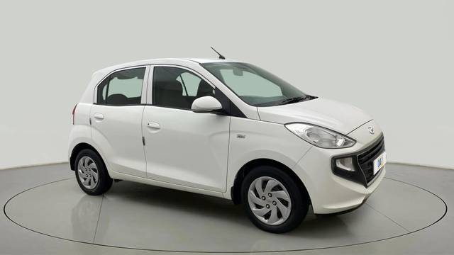 https://images10.gaadi.com/usedcar_image/4551761/original/b761ecc81a25eb5a8e7c76ff721c65f6.jpg?imwidth=6400