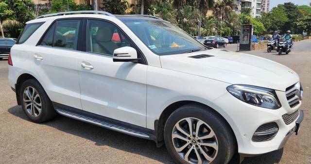 https://images10.gaadi.com/usedcar_image/4551765/original/processed_b47e385f9e07fb7acaa86bc45b9f29f1.jpg?imwidth=6400