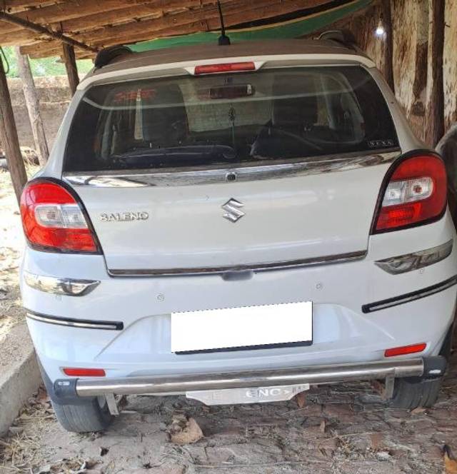 https://images10.gaadi.com/usedcar_image/4551784/original/processed_91d4ce86-52b1-43c3-b2fc-ce403d6d7a4f.jpg?imwidth=6401