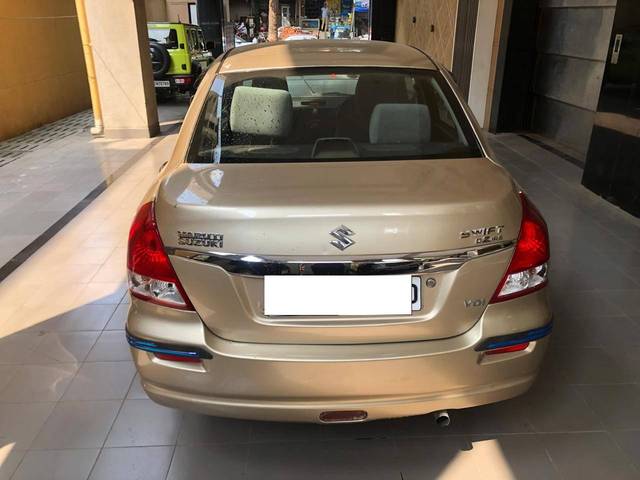 https://images10.gaadi.com/usedcar_image/4551808/original/processed_49e5816c2a1bb77d5def9f6f7ac8d1c3.jpg?imwidth=6401