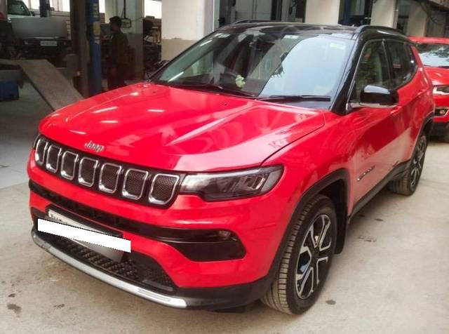 https://images10.gaadi.com/usedcar_image/4551815/original/processed_94342989-8dc5-4917-854e-271ec112c83f.jpeg?imwidth=6401
