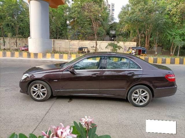 https://images10.gaadi.com/usedcar_image/4551830/original/processed_bacf5e69de2381e08b91004faa14aada.jpg?imwidth=6402
