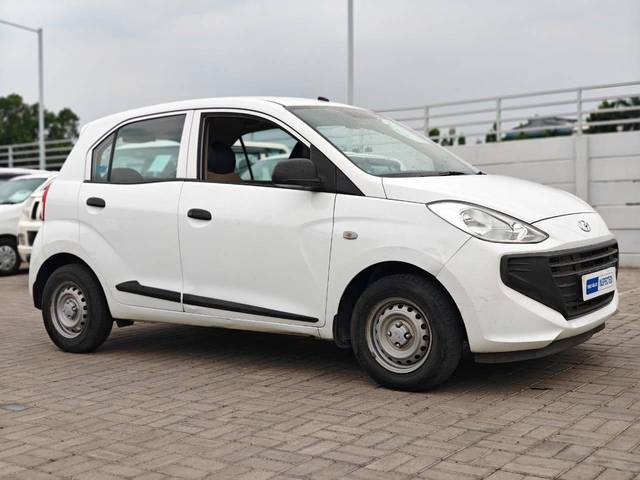 https://images10.gaadi.com/usedcar_image/4551835/original/processed_598c85b2fc98a4fd6b69ce0aee838e9a.jpeg?imwidth=6400