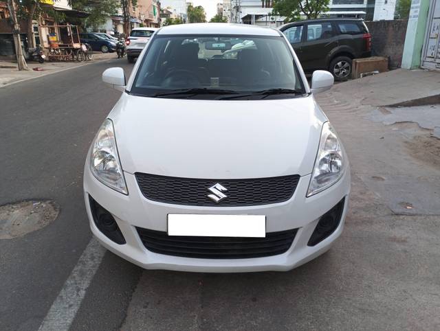 https://images10.gaadi.com/usedcar_image/4551839/original/processed_1e20decf0b34215430b9dce5e7a588ec.jpg?imwidth=6400