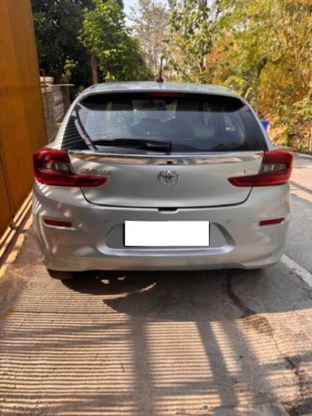 https://images10.gaadi.com/usedcar_image/4551844/original/processed_69b714af-66a0-4bfc-9a85-8334777a125d.jpg?imwidth=6401