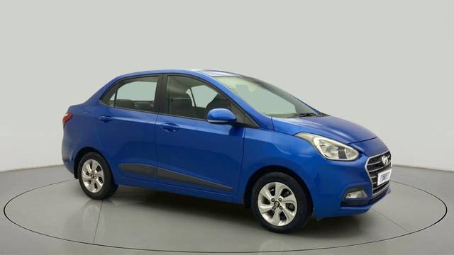 https://images10.gaadi.com/usedcar_image/4551870/original/807d2a5300d9672635ed4bb5b15cc913.jpg?imwidth=6400