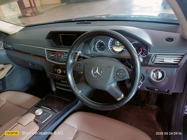 https://images10.gaadi.com/usedcar_image/4551919/original/117d0c00f2a28aa591fcd6b8b34054da.jpg?imwidth=6402