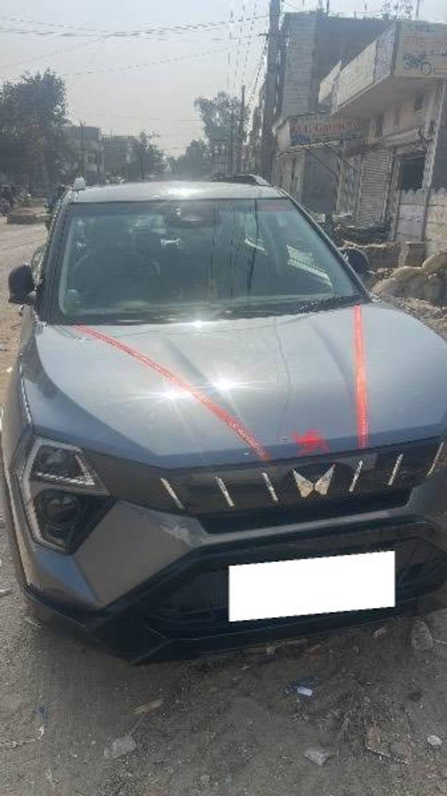 https://images10.gaadi.com/usedcar_image/4551923/original/processed_3c3deb84-9d84-4f2b-957d-3550b1c6444a.jpeg?imwidth=6400