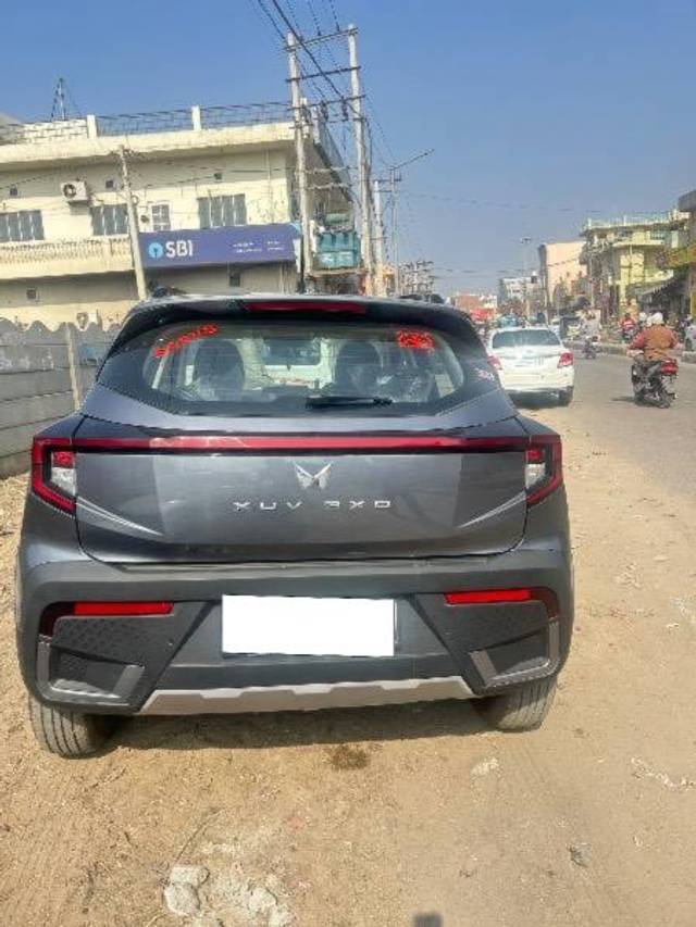 https://images10.gaadi.com/usedcar_image/4551923/original/processed_a22a8314-d190-4411-9e83-e74cf6082b06.jpeg?imwidth=6401