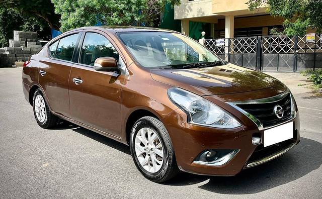 https://images10.gaadi.com/usedcar_image/4551933/original/processed_bf675487d9ac725a868b0dff8662097e.jpg?imwidth=6400