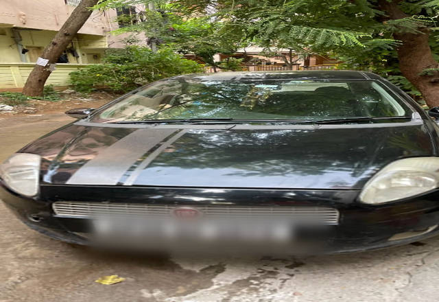 https://images10.gaadi.com/usedcar_image/4551980/original/83bfc3e1-df4b-47bb-a988-db413573349c.?imwidth=6400