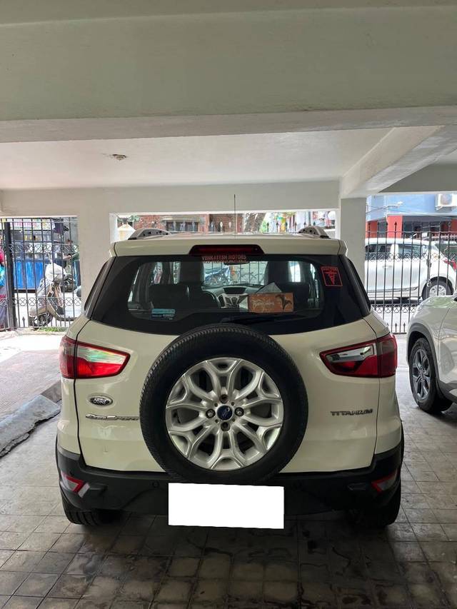 https://images10.gaadi.com/usedcar_image/4551985/original/processed_0c1e744c-824b-4aea-969c-66c710e61f00.jpg?imwidth=6400