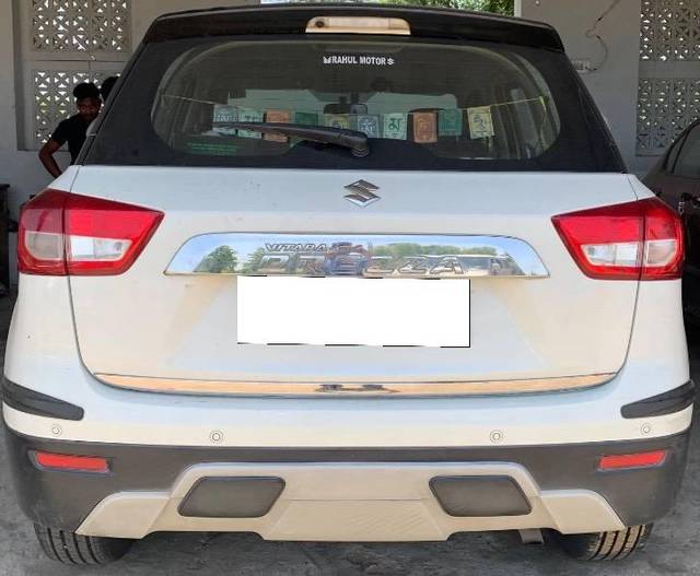 https://images10.gaadi.com/usedcar_image/4552025/original/processed_17f30d43-ffed-4c57-9241-846a81bd68b4.jpeg?imwidth=6401