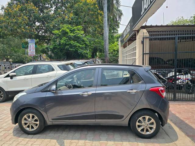 https://images10.gaadi.com/usedcar_image/4552038/original/processed_135dd3d652e1b9de6c38e9533d2e6217.jpg?imwidth=6402