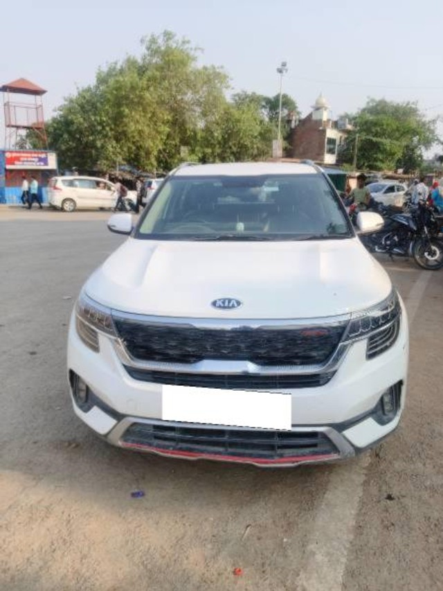 https://images10.gaadi.com/usedcar_image/4552040/original/processed_186275d1-8486-4049-9501-66c40440e2b9.jpg?imwidth=6400