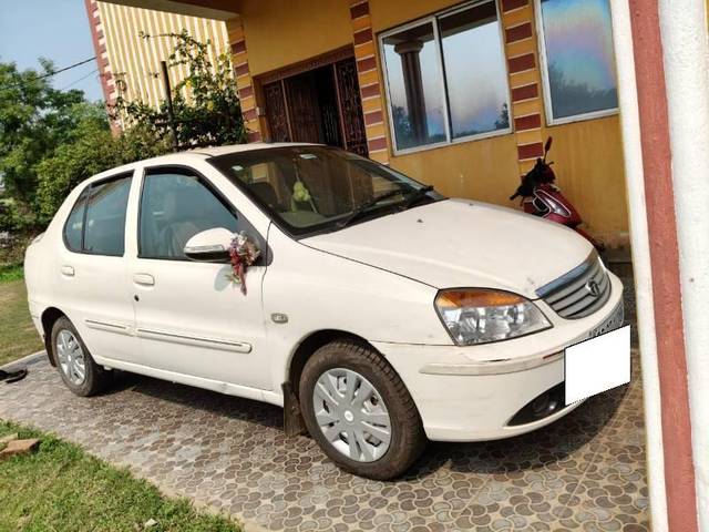 https://images10.gaadi.com/usedcar_image/4552056/original/processed_01f65d79-628c-476b-aed1-2641eda9b3f0.jpg?imwidth=6400