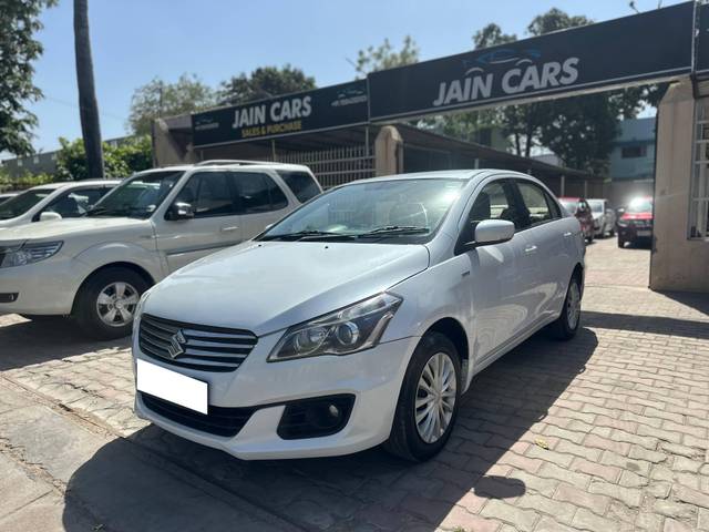 https://images10.gaadi.com/usedcar_image/4552063/original/processed_7fa5dfbe447a20deff0e645919d794c9.JPG?imwidth=6402