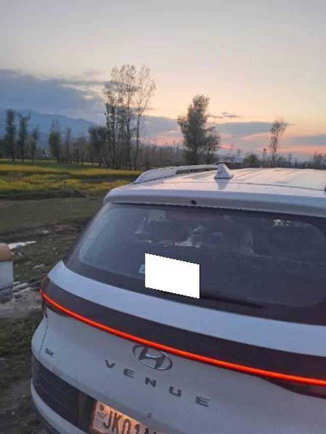 https://images10.gaadi.com/usedcar_image/4552138/original/processed_56b514ba-5f87-42eb-94b8-291a61e4a460.jpg?imwidth=6400